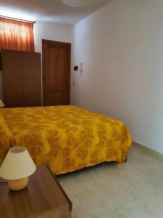 Apartment Anfora Giallo Canneto