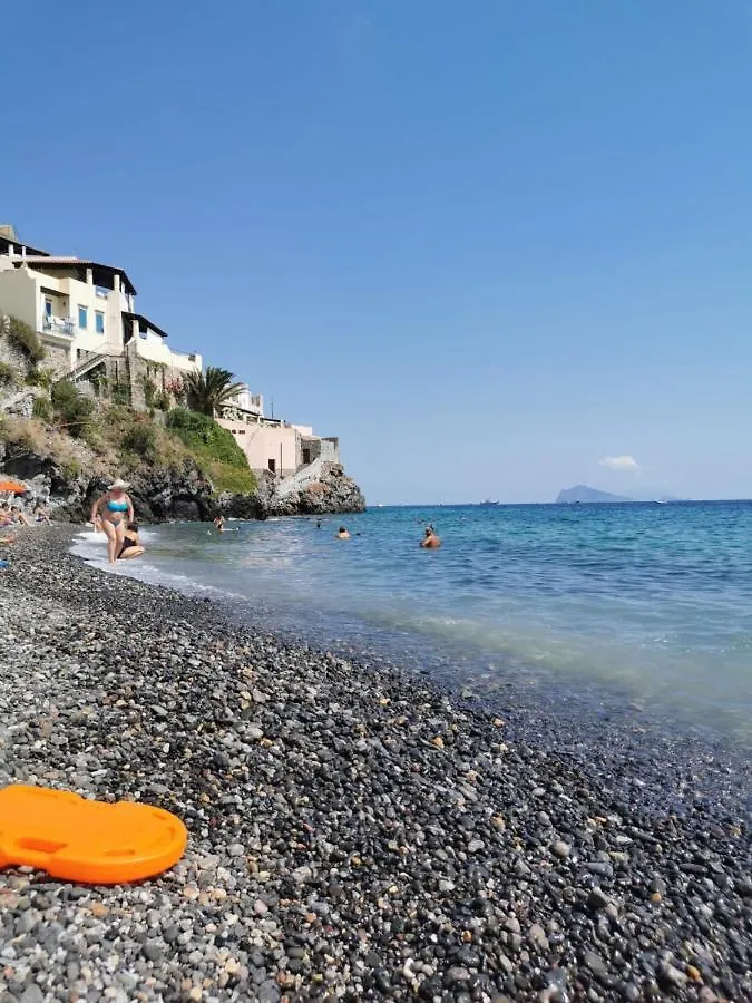 Anfora Giallo Canneto  Apartment Canneto (Lipari)