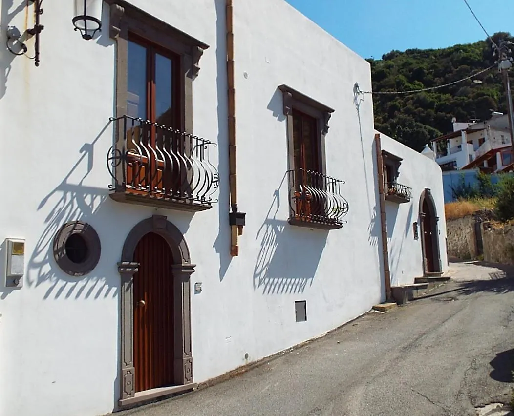 Anfora Giallo Canneto  Italien