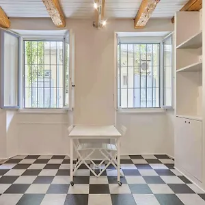 https://incantevole-appartamento-in-darsena.it-lombardy.com